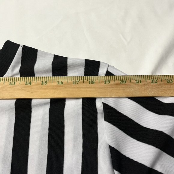 McDavid Referee Shirt w/ Whistle Loop. Men's XL, Mid-Weight Black & White Stripe - Picture 5 of 6